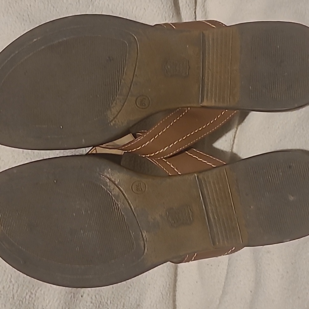 Sandals - Picture 3 of 3